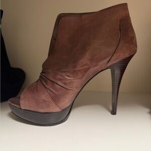 Steven By Steve Madden Brown Peep-Toe Heels